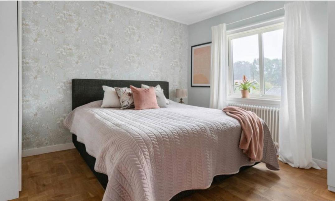 Cheerful Three Room Villa At Stroemstad City Center Dış mekan fotoğraf